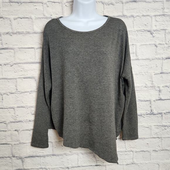 Tresics Top Womens Size Small Asymmetrical Hem Gray - Picture 1 of 13